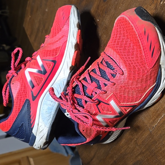 New Balance 670 V5 Tech Ride Running Shoes Womens Size 8 Pink Blue Athletic - Picture 3 of 9